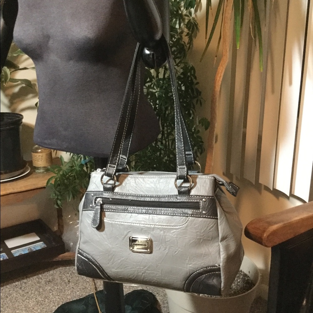 STONE MOUNTAIN LEATHER SATCHEL